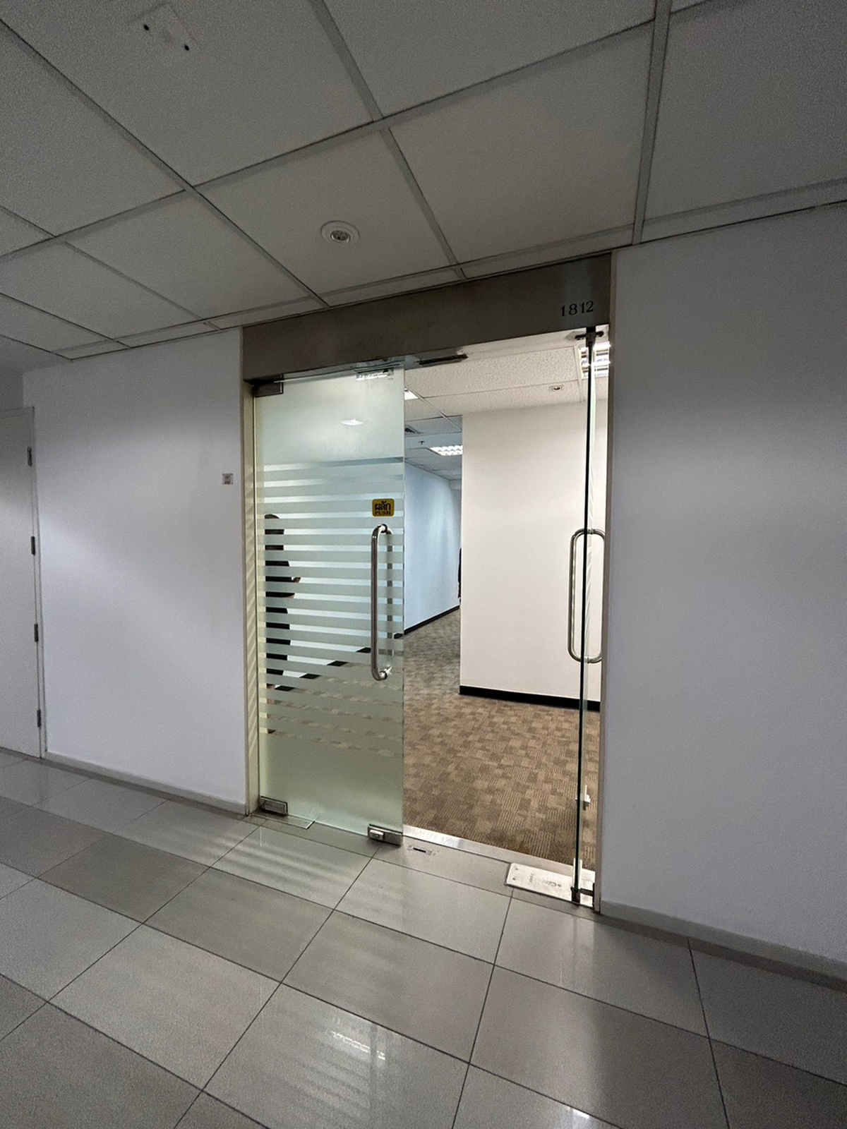 Empire Tower sathorn bangkok สำนักงานให้เช่าย่านสาทร ใกล้สถานีรถไฟฟ้า BTS ช่องนนทรี เพียง 300 เมตร