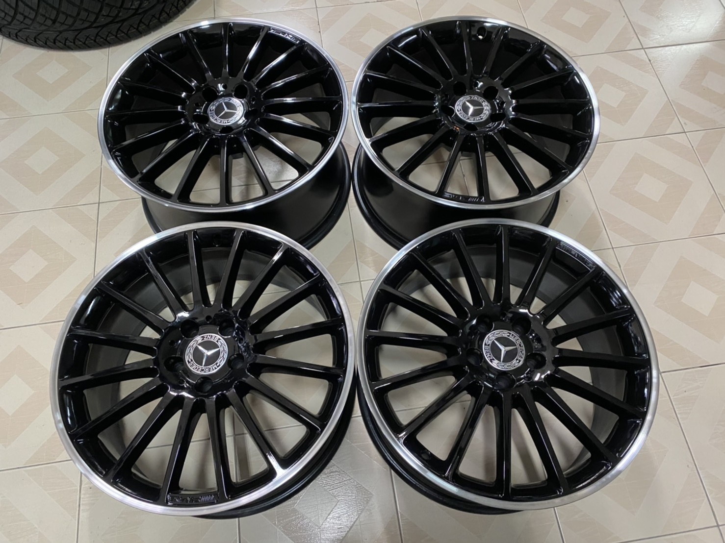 ล้อแท้ AMG ST5 19” S-class w221