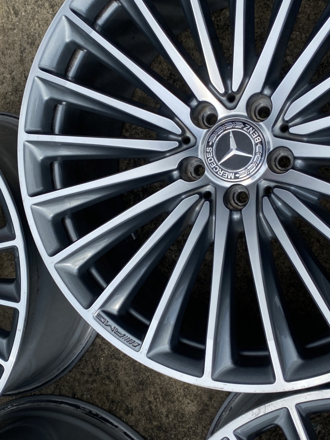 ล้อเบนซ์แท้ Benz CLS C257 AMG 20" Multispoke