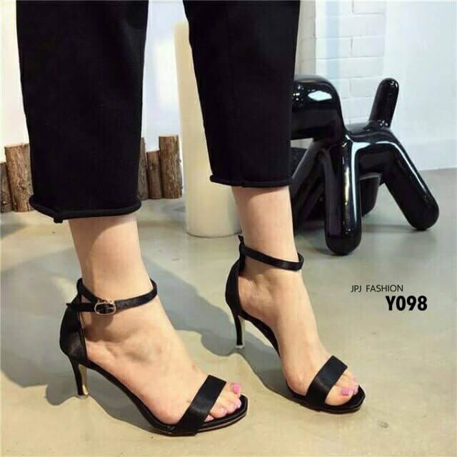 รองเท้าส้นเข็มซาติน Style Zara (ดำ)