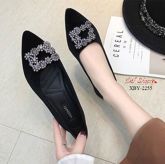 รองเท้าคัทชูส้นแบนแต่งคริสตัล (สีเทา)