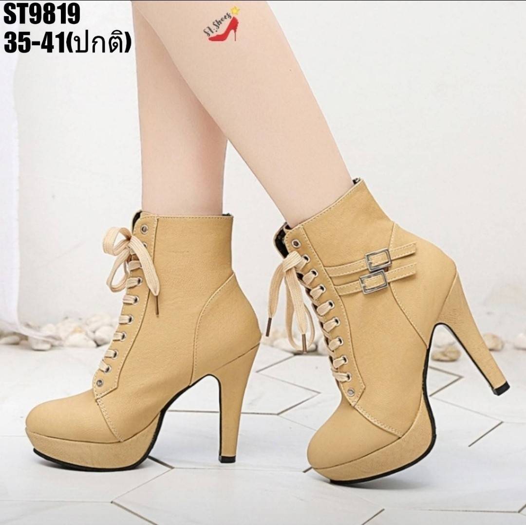 รองเท้ามินิบูทส้นสูงแต่งเข็มขัด (สีครีม)