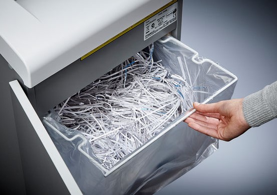 ขายถูก เครื่องทำลายเอกสารพร้อมเครื่องฟอกอากาศ DAHLE รุ่น 41204 ตัดครั้งละ 17 แผ่น/ครั้ง ( A4/70) ตัดตรง DAHLE CleanTEC® Paper Shredders