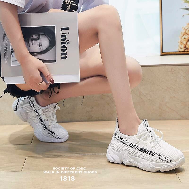 รองเท้าผ้าใบผ้าตาข่ายทรง Sport (สีดำ)