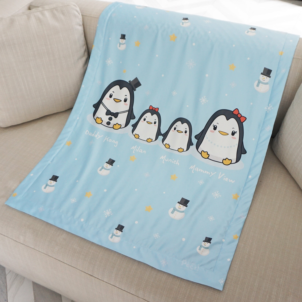 ผ้าห่มเด็ก ใส่ชื่อ ลายครอบครัวเพนกวิ้น Penguin Family - Blue