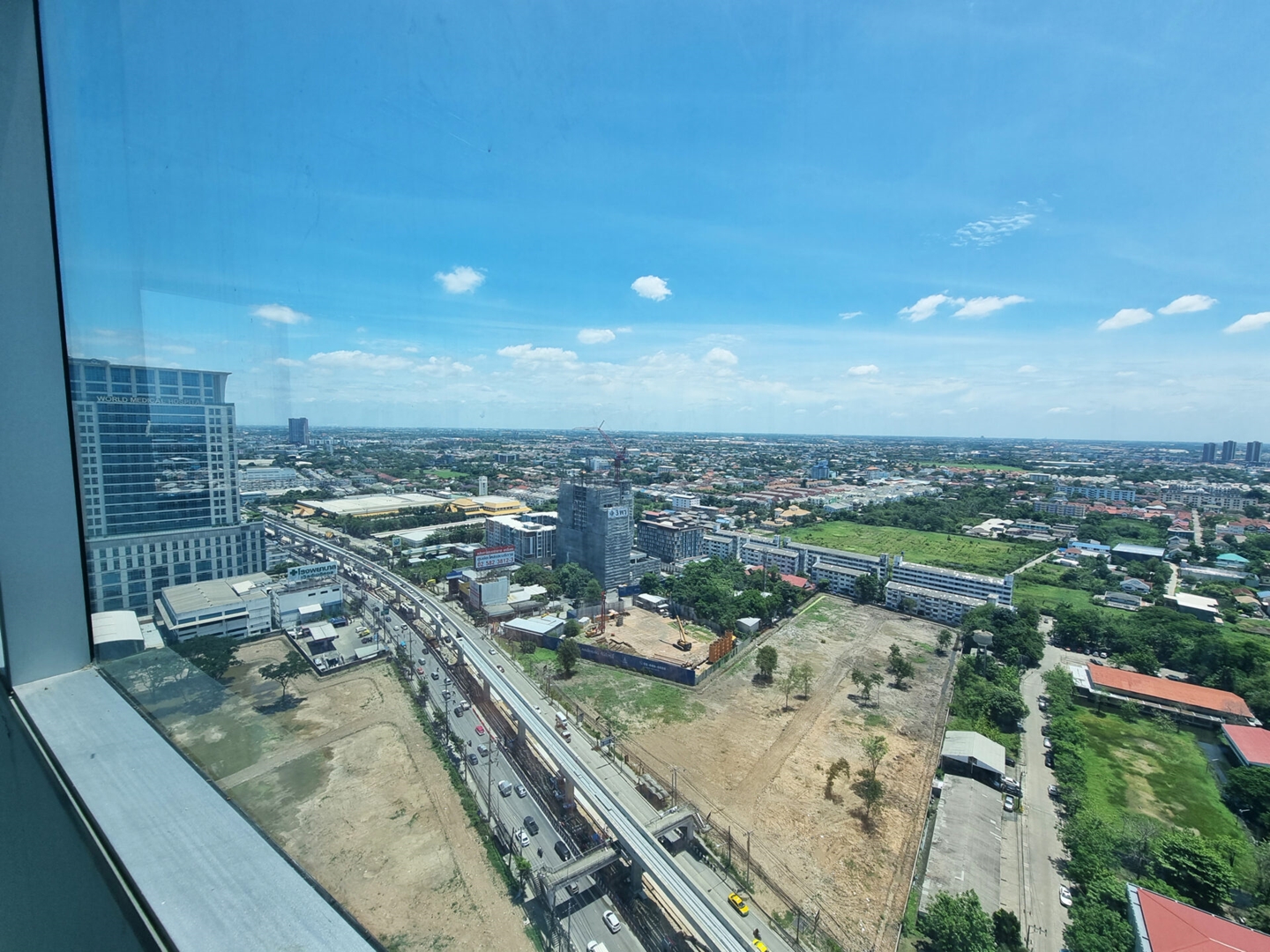 อาคารสำนักงานเซ็นทรัลพลาซา แจ้งวัฒนะ (Central Plaza Chaengwattana Office Tower) สำนักงานออฟฟิศให้เช่าย่านแจ้งวัฒนะ ปากเกร็ด นนทบุรี ใกล้สถานีรถไฟฟ้า MRT แจ้งวัฒนะ-ปากเกร็ด 28