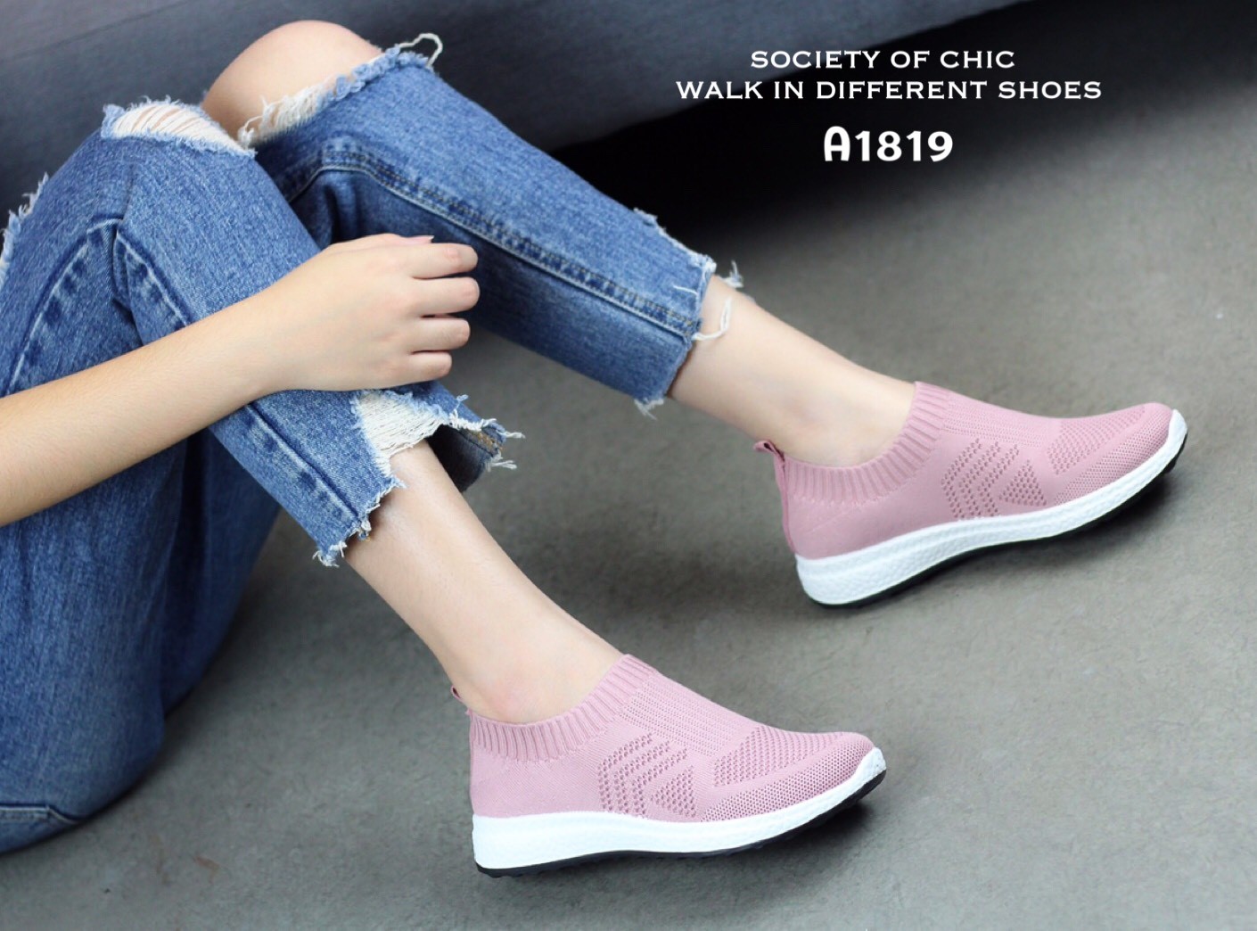 รองเท้าผ้าใบผ้านิ่มขอบถุงเท้า (สีขาว)