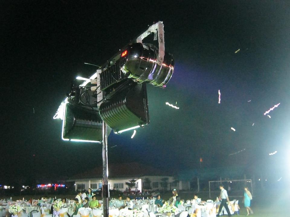 บริการ METAL LIGHT 2 UNIT