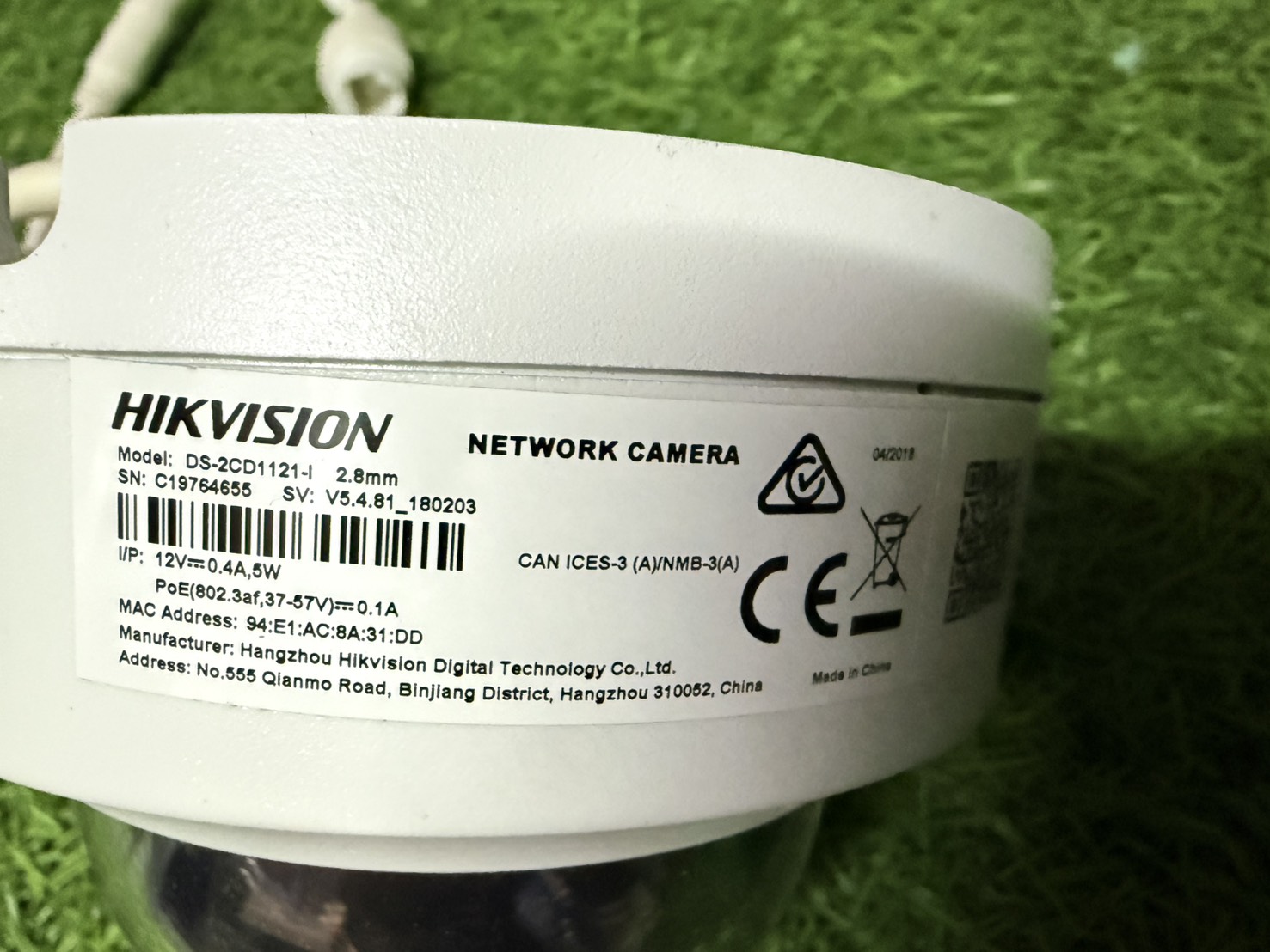 กล้อง Hikvision DS-2CD1121-I มี 2 ตัว