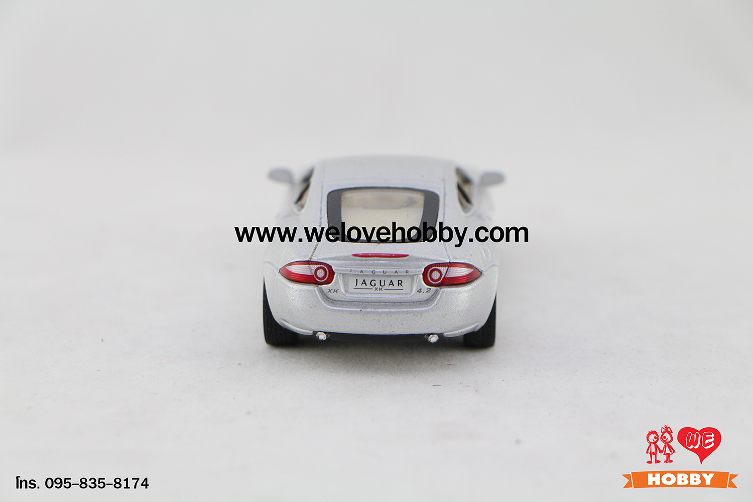 โมเดลรถซุปเปอร์ คาร์ Jaguar XK Coupe สีเทา Scale 1:38