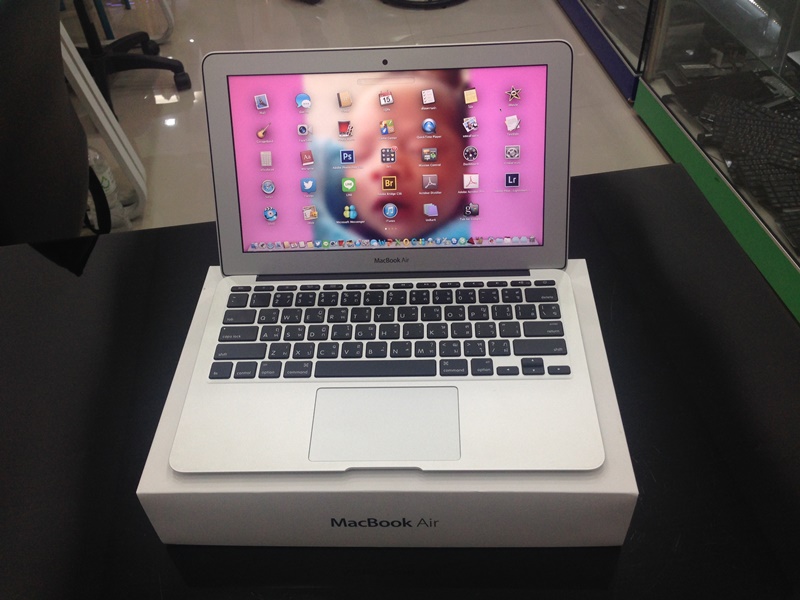 MacBook Air 11″ (Mid 2013) 128 GB