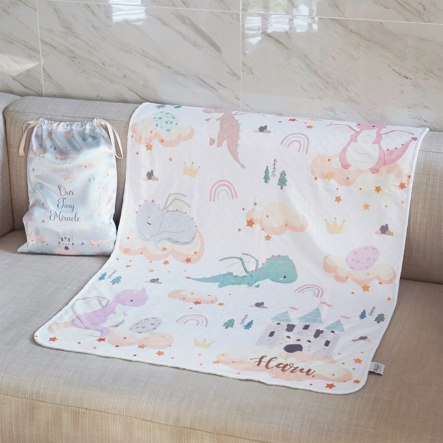 ผ้าห่ม Minky ลาย Dragon 75x100cm แบบปักชื่อ ด้านหลังสีฟ้า