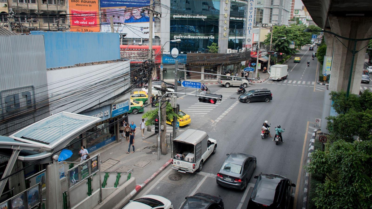 ขายที่ดินติดถนนทองหล่อ (สุขุมวิท 55) ขนาด 3 ไร่เศษ ทำเลทองแปลงสุดท้าย !!