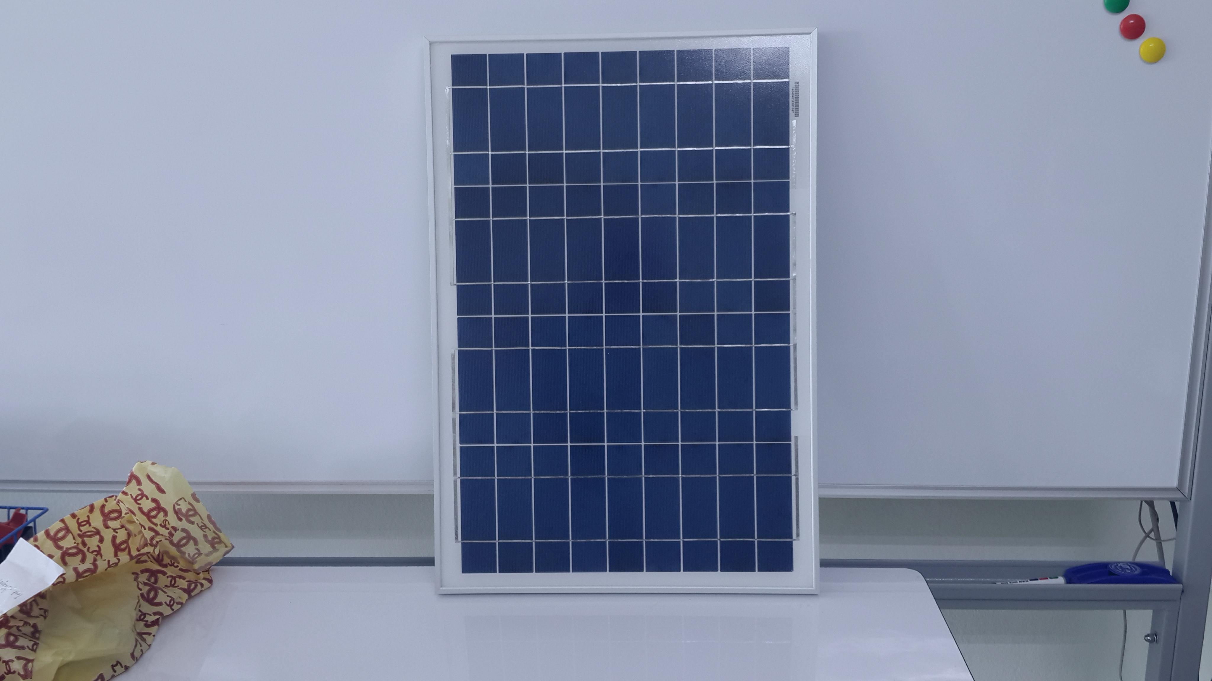 แผงวงจรอิเล็กทรอนิกส์ 40W (Polycrystalline Solar Panels)