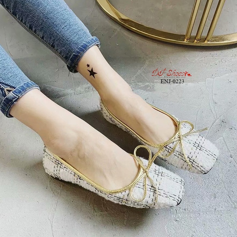 รองเท้าคัชูผ้าทวิตหัวมน (สีขาว)