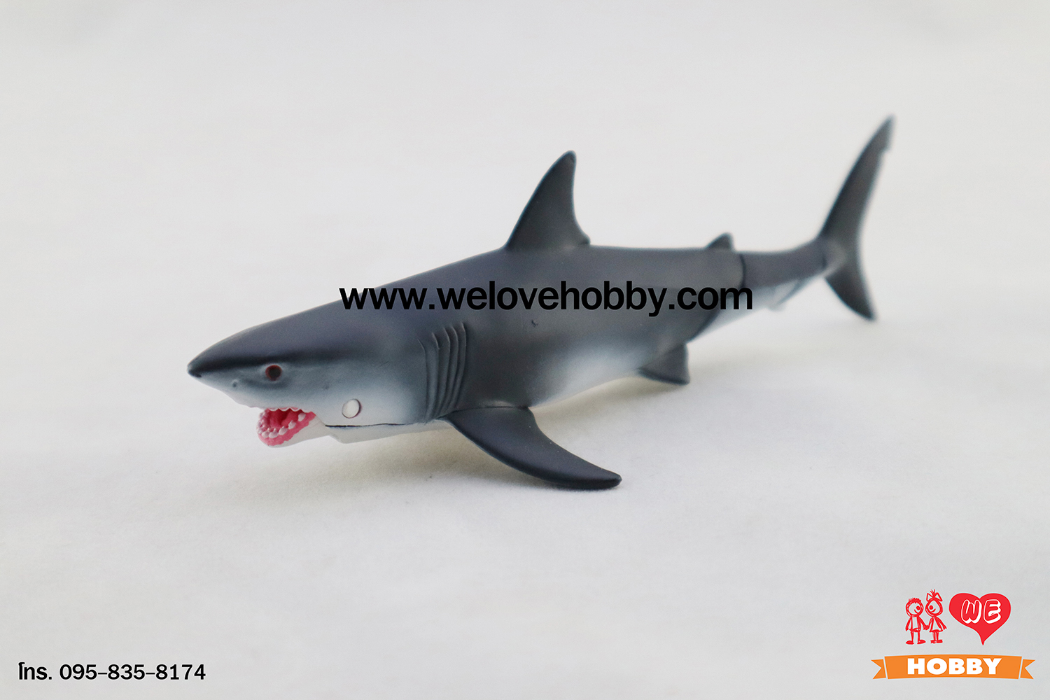 โมเดลปลาฉลามขาว (Great White Shark) แบรนด์ Takara Tomy ขนาดยาวประมาณ 7.5 ซม