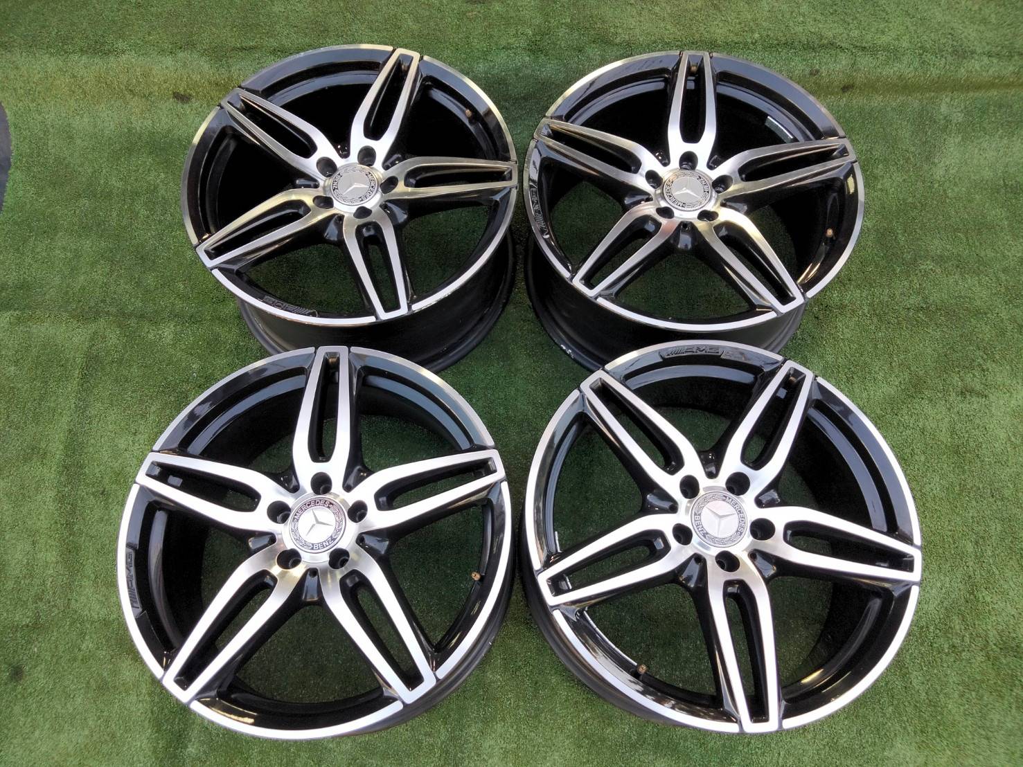 ล้อแท้ AMG 5-twin spoke (19 inch)