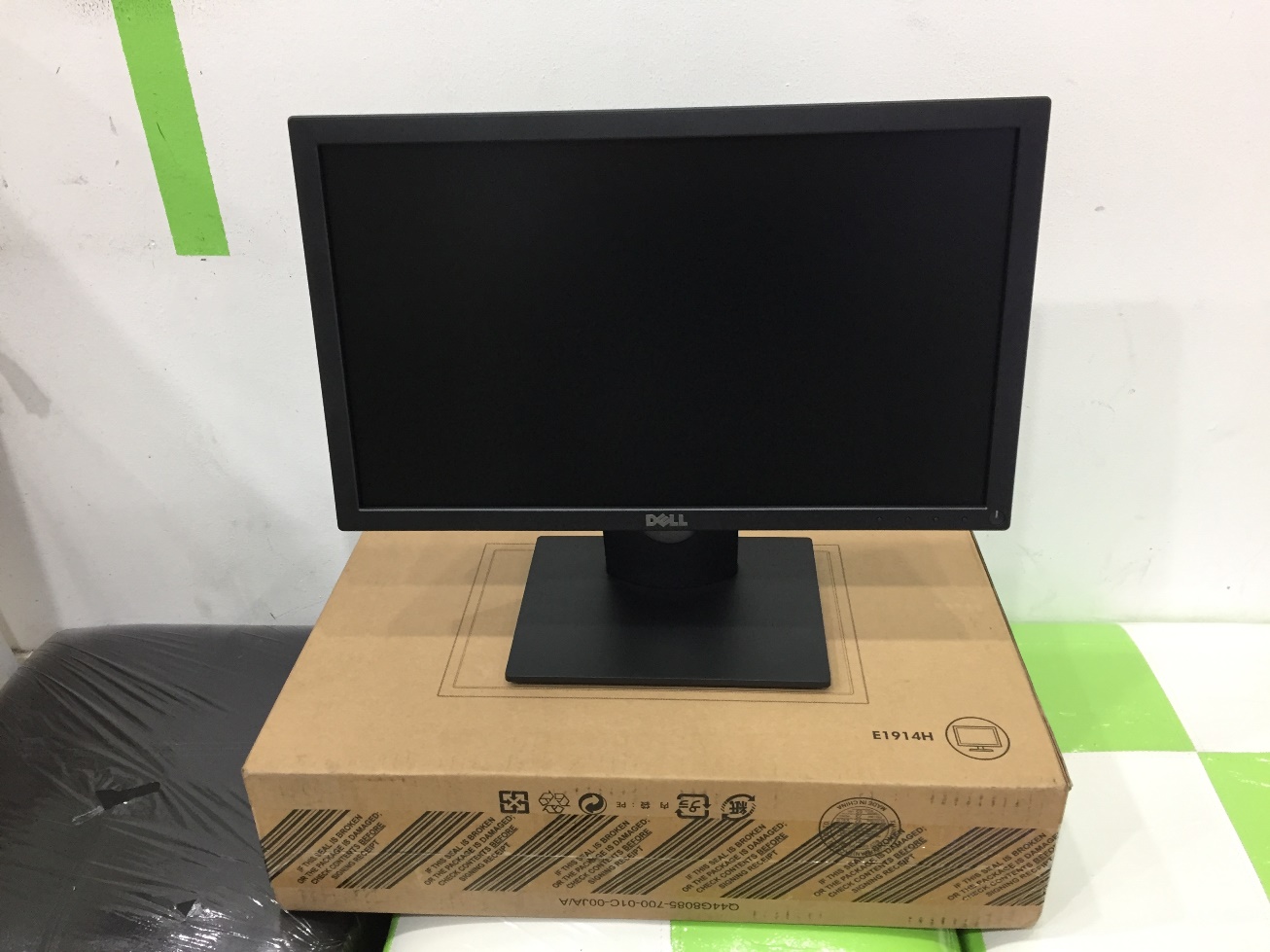 DELL E1916H 18.5" LED ของใหม่เก่าเก็บ