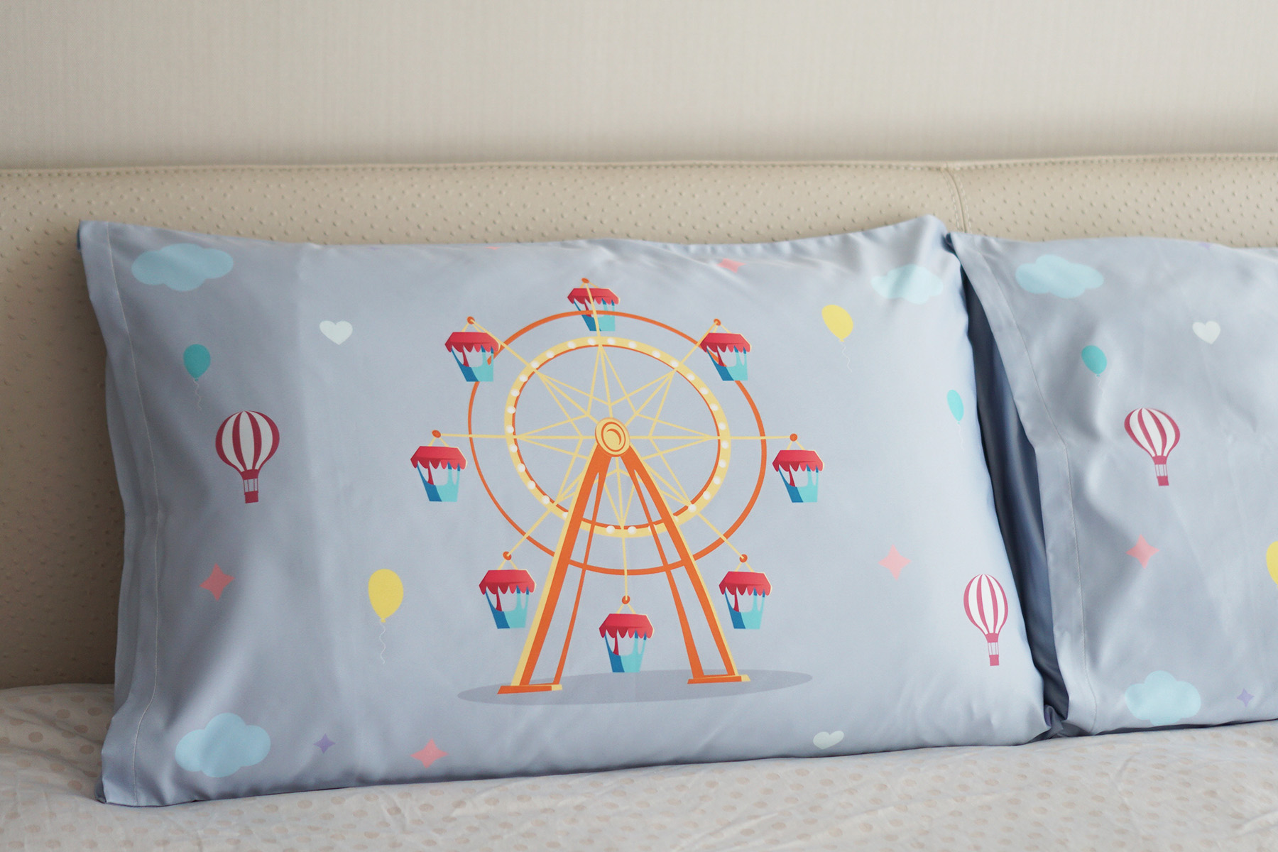 ปลอกหมอนหนุนคู่ พิมพ์ลายเต็มผืน ลาย Ferris wheel - Grey
