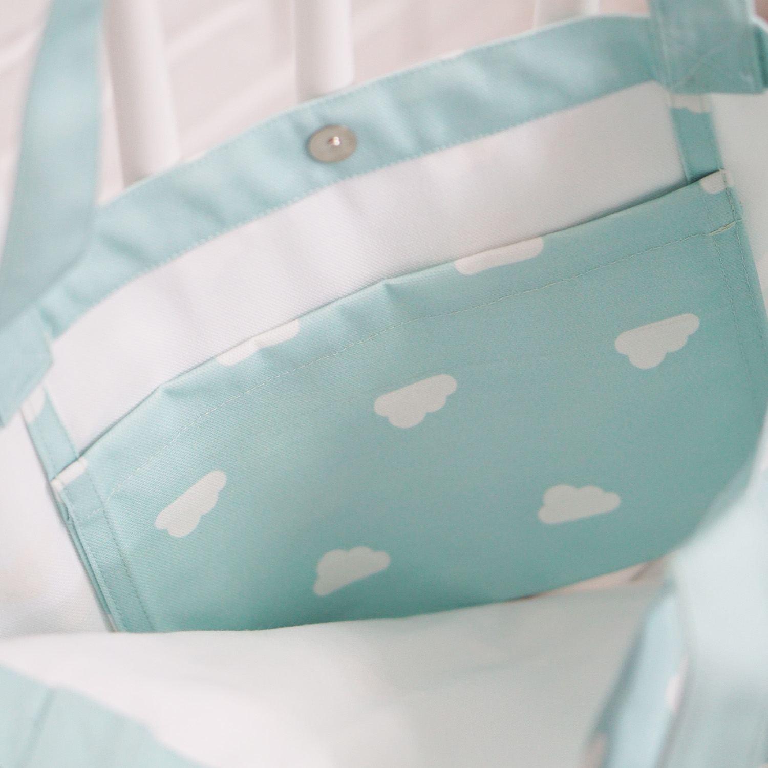 กระเป๋าผ้าแคนวาสพร้อมส่ง ลาย Fox - Mint