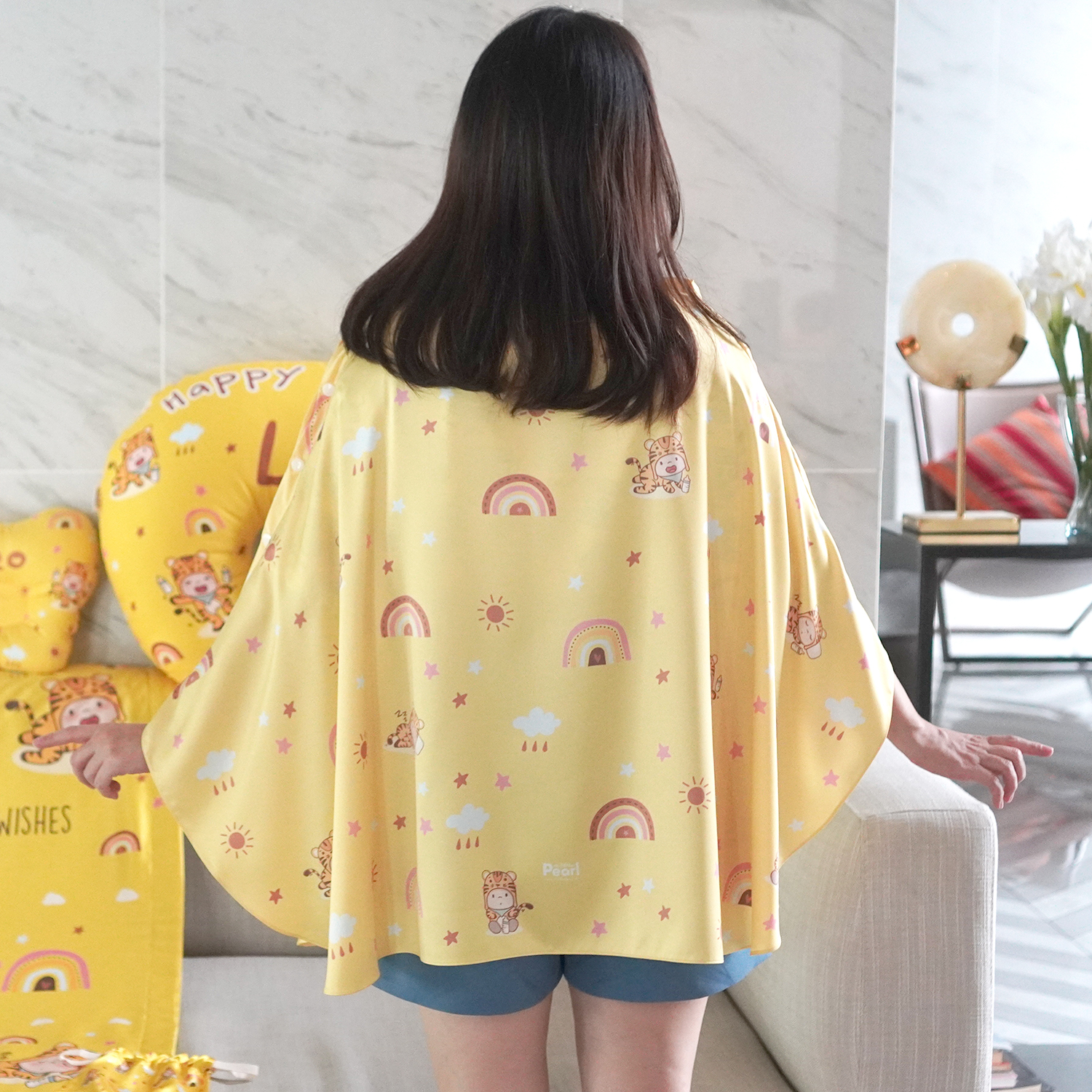 ผ้าคลุมให้นม 3in1 (รุ่นมีกระดุม ถอดโครงได้) แบบสั่งทำใส่ชื่อ ลาย Baby Tiger - Yellow