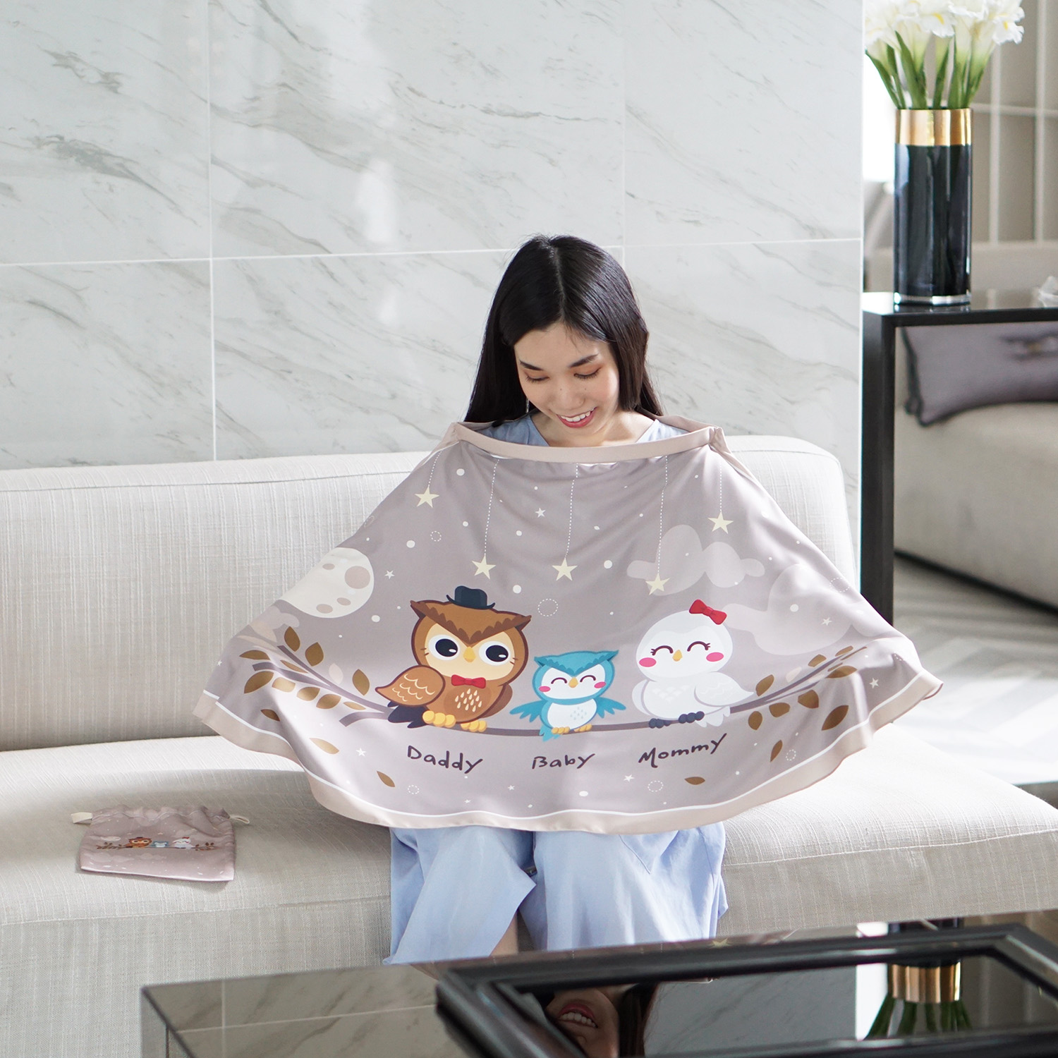 ผ้าคลุมให้นม สั่งทำใส่ชือ ลาย Owl's Family - Taupe