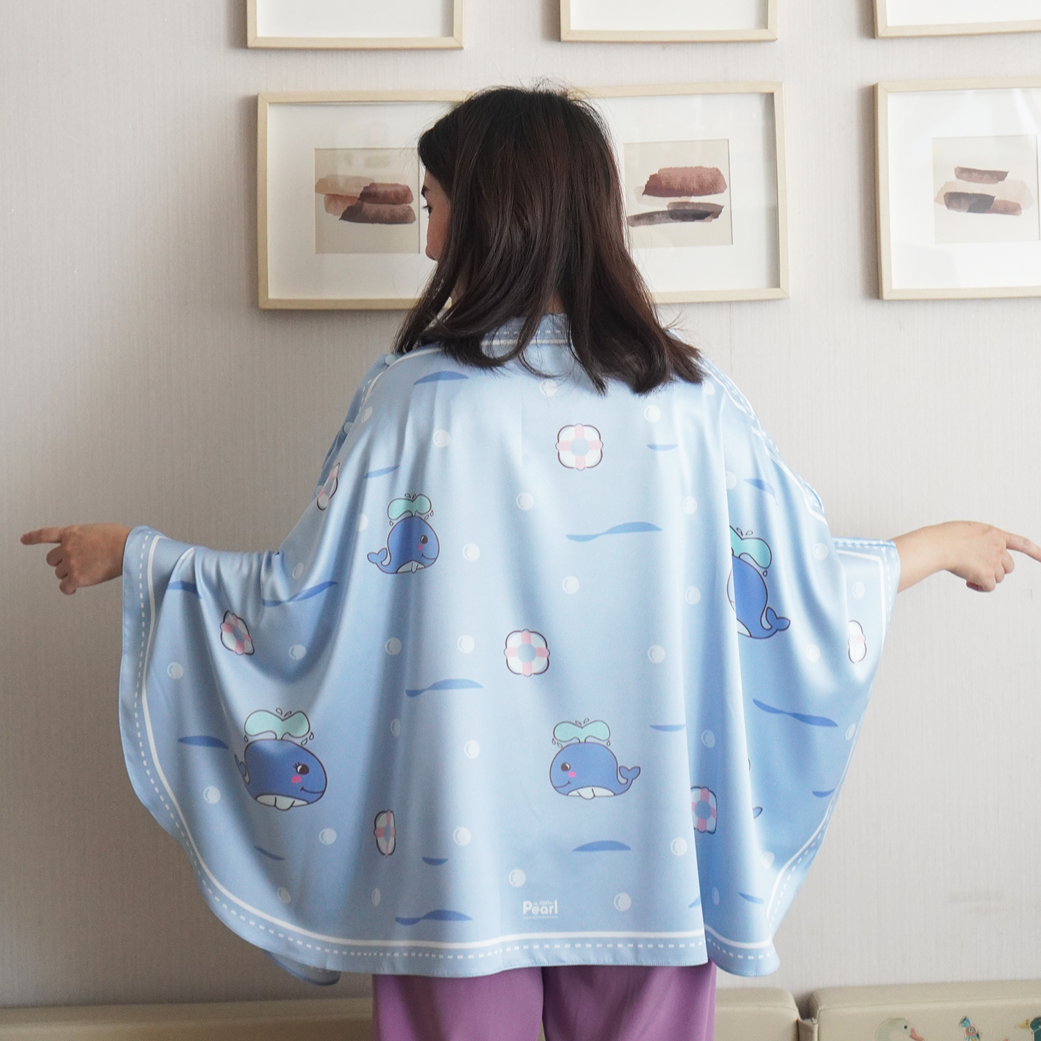 ผ้าคลุมให้นม 3in1 (รุ่นมีกระดุม ถอดโครงได้) แบบสั่งทำใส่ชื่อ ลาย Whale - Blue