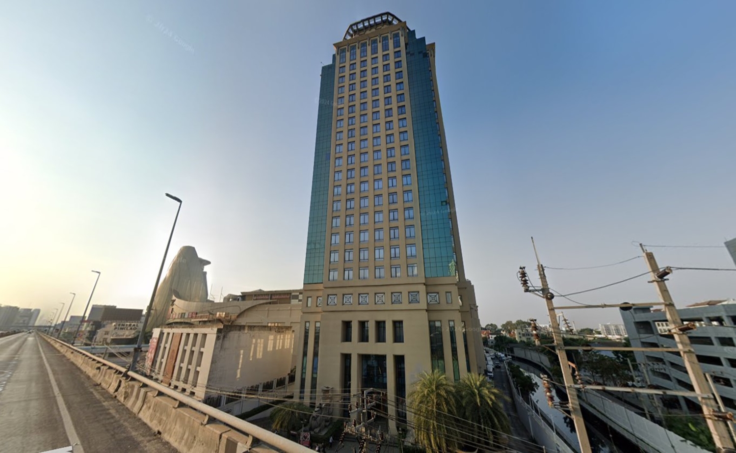 อาคารสำนักงานเซ็นทรัล ปิ่นเกล้า (Central Pinklao Office Tower) สำนักงานออฟฟิศให้เช่าย่านปิ่นเกล้า ติดถนนบรมราชชนนี บางกอกน้อย กรุงเทพฯ