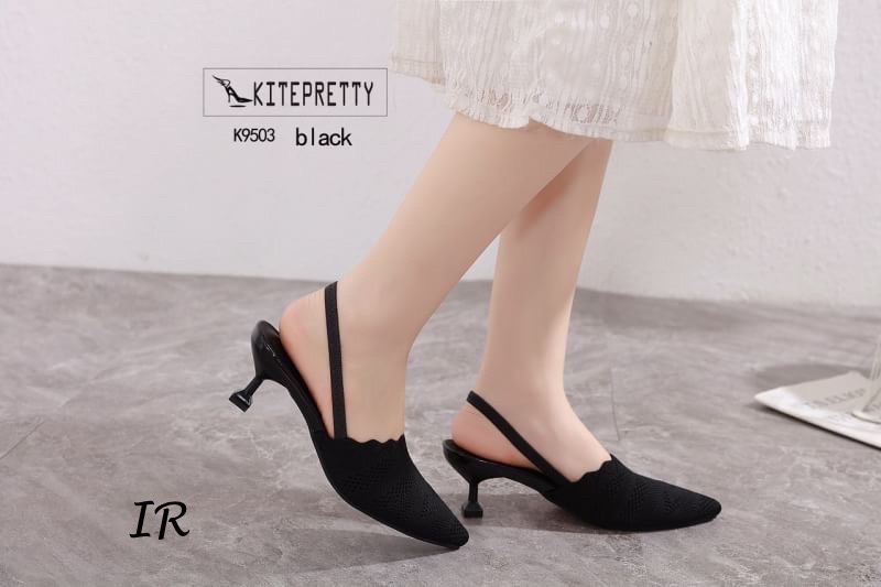 รองเท้าคัทชูรัดส้นผ้าไหมถัก (สีดำ)