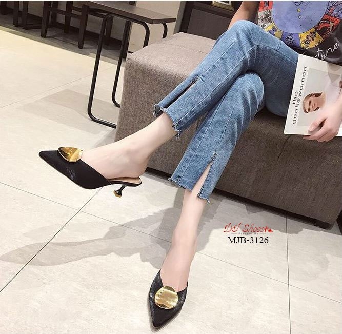 รองเท้าซาตินทรงเปิดส้น (สีดำ)