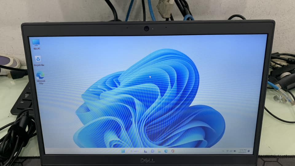 DELL LATITUDE 3420 i7-1165G7 RAM8 M.2 256+500HDD 14" HD Onsite 12/2026