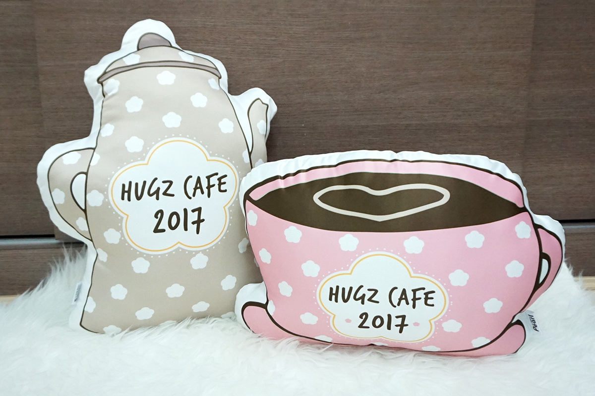 หมอนลายชุดกาแฟ / Coffee Set