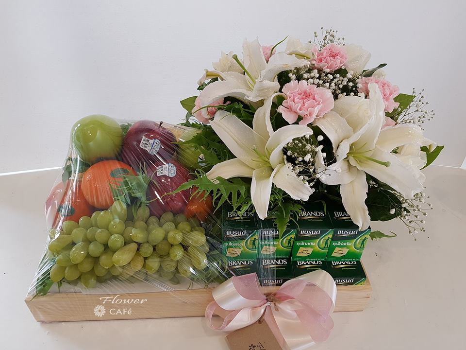 Essence of Chicken, Fruit Box With Flowers