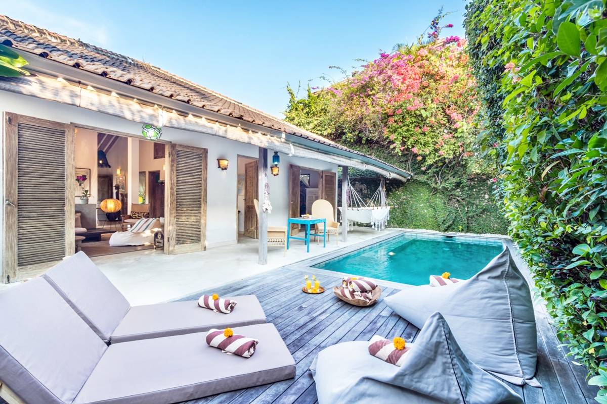 ขายโรงแรม 4 ดาว ขนาด 75 ห้อง ใกล้สนามบินภูเก็ต เพียง 2 Km.