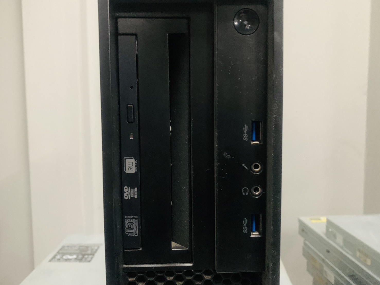 PC Lenovo ThinkStation P310 SFF CPU i5-6500 Ram 8GB SSD 120GB