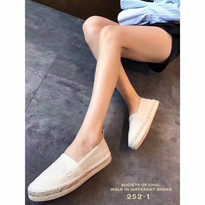 รองเท้า Loius Vuitton Espradrilles (สีดำ)