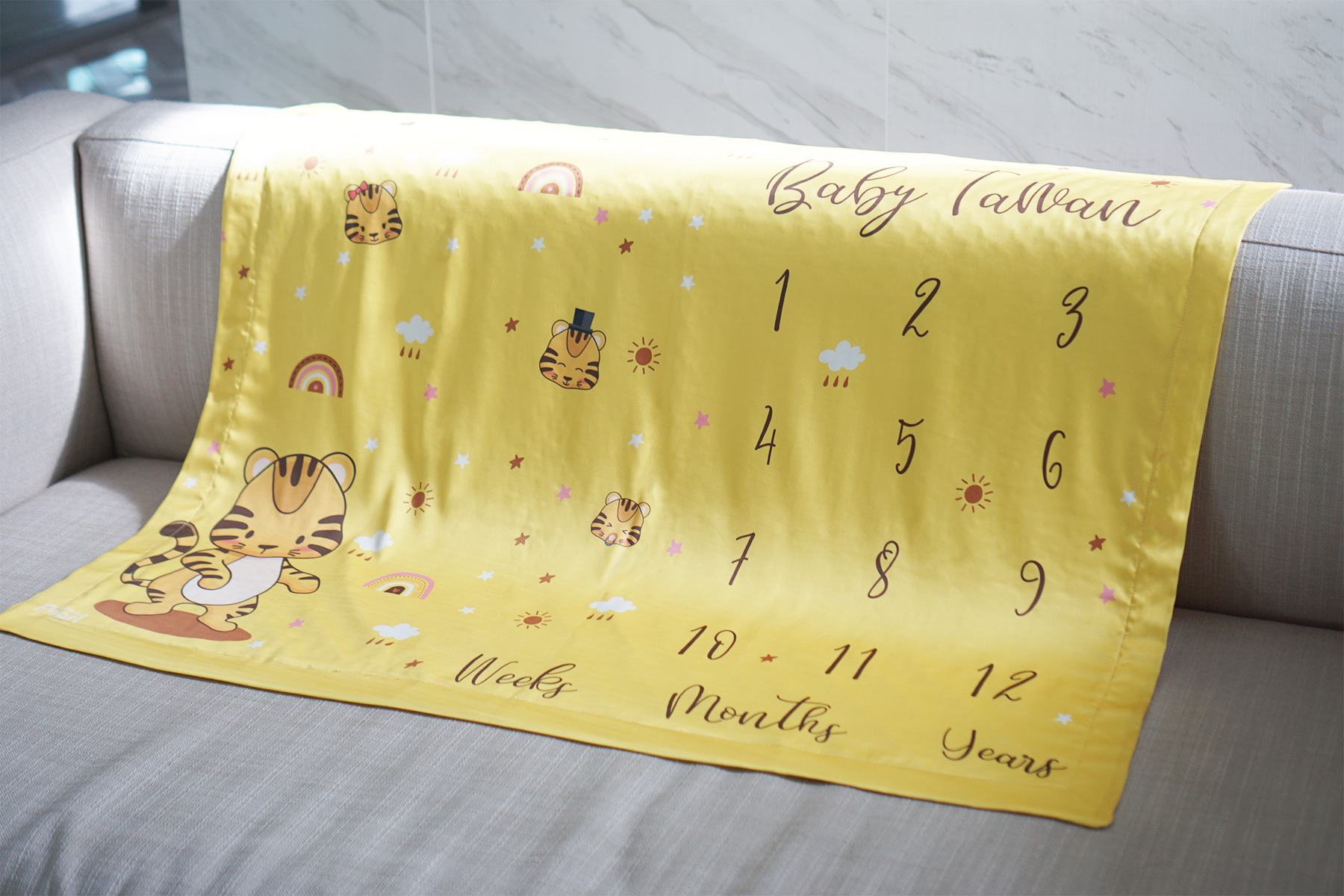 ผ้าห่ม Milestone ลาย Tiger - Yellow