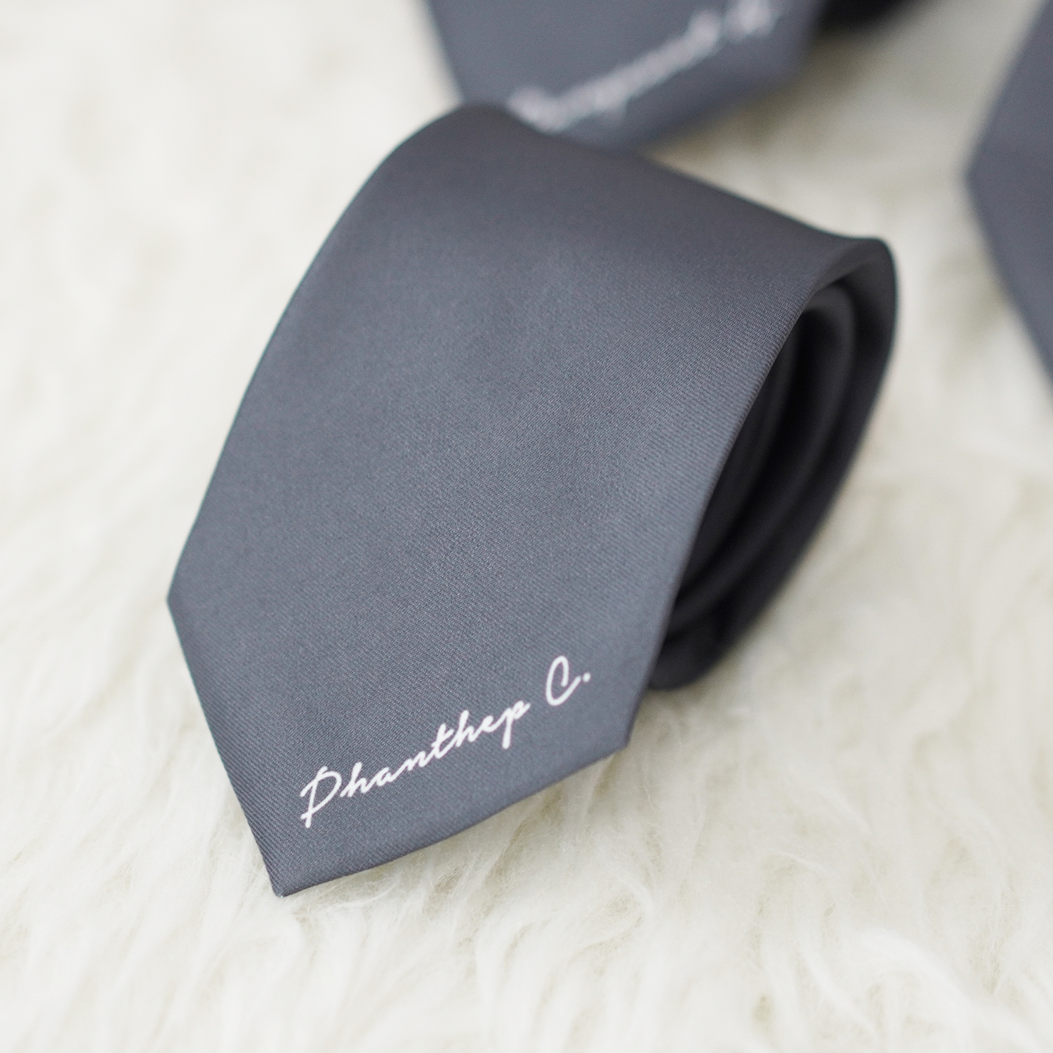 เนคไท สั่งทำใส่ชื่อ ขนาด 3" - Minimal - Dark Grey