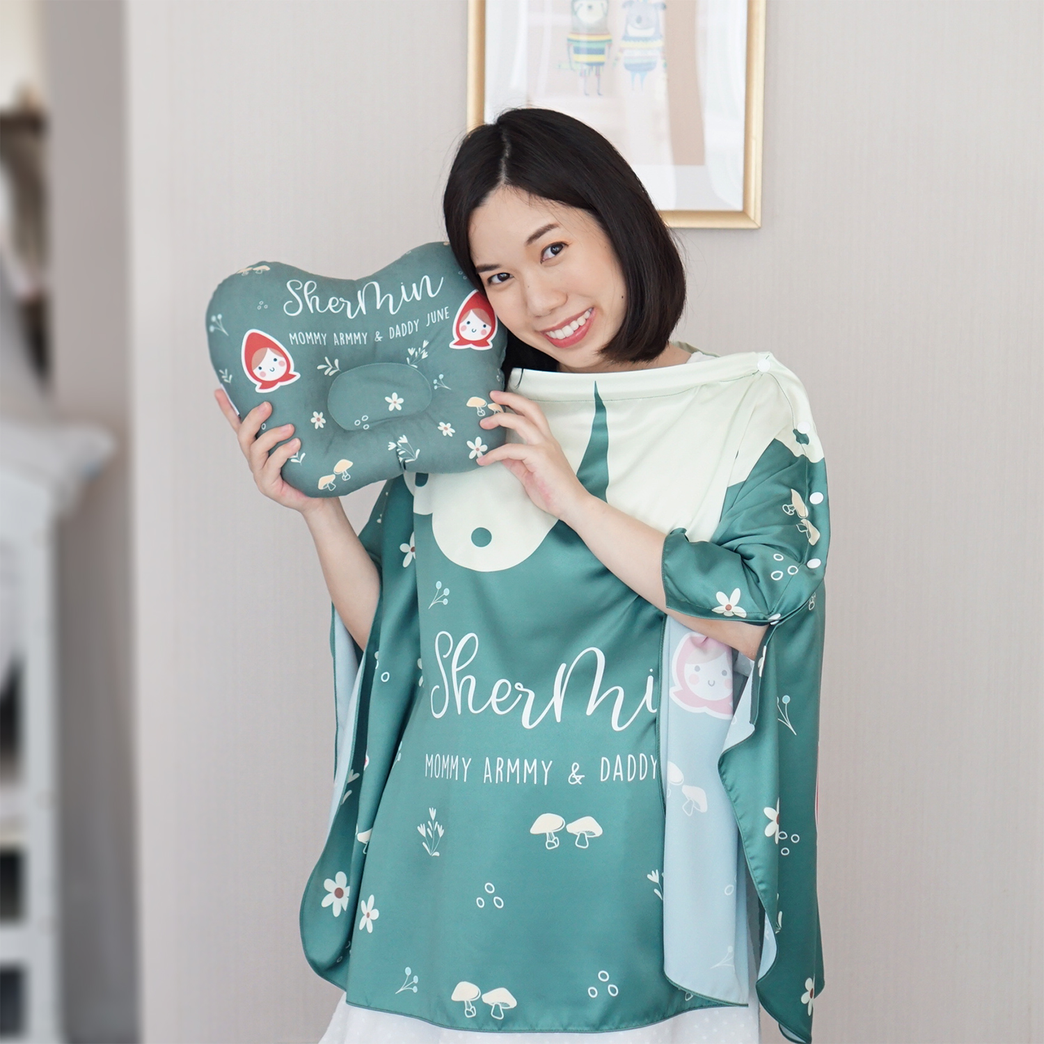 ชุดของขวัญเด็กแรกเกิด BP3 หมอนหลุม + ผ้าคลุมให้นม รุ่น 3in1 ลาย Litte Red Riding Hood - Green