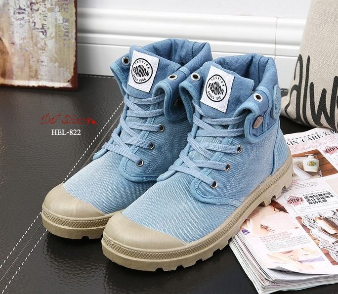 รองเท้าผ้าใบแคนวาสพับได้ (สีฟ้า)