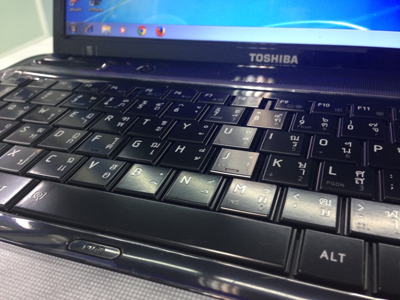 TOSHIBA L745