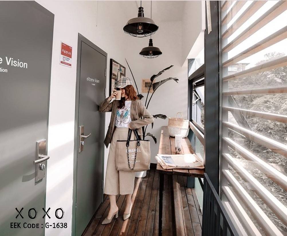 รองเท้าเปิดส้นทรงวีแต่งลาย (สีน้ำตาล-ครีม)