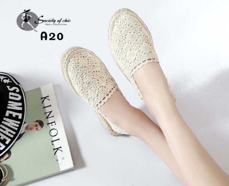 รองเท้าลูกไม้ถักแบบสวม