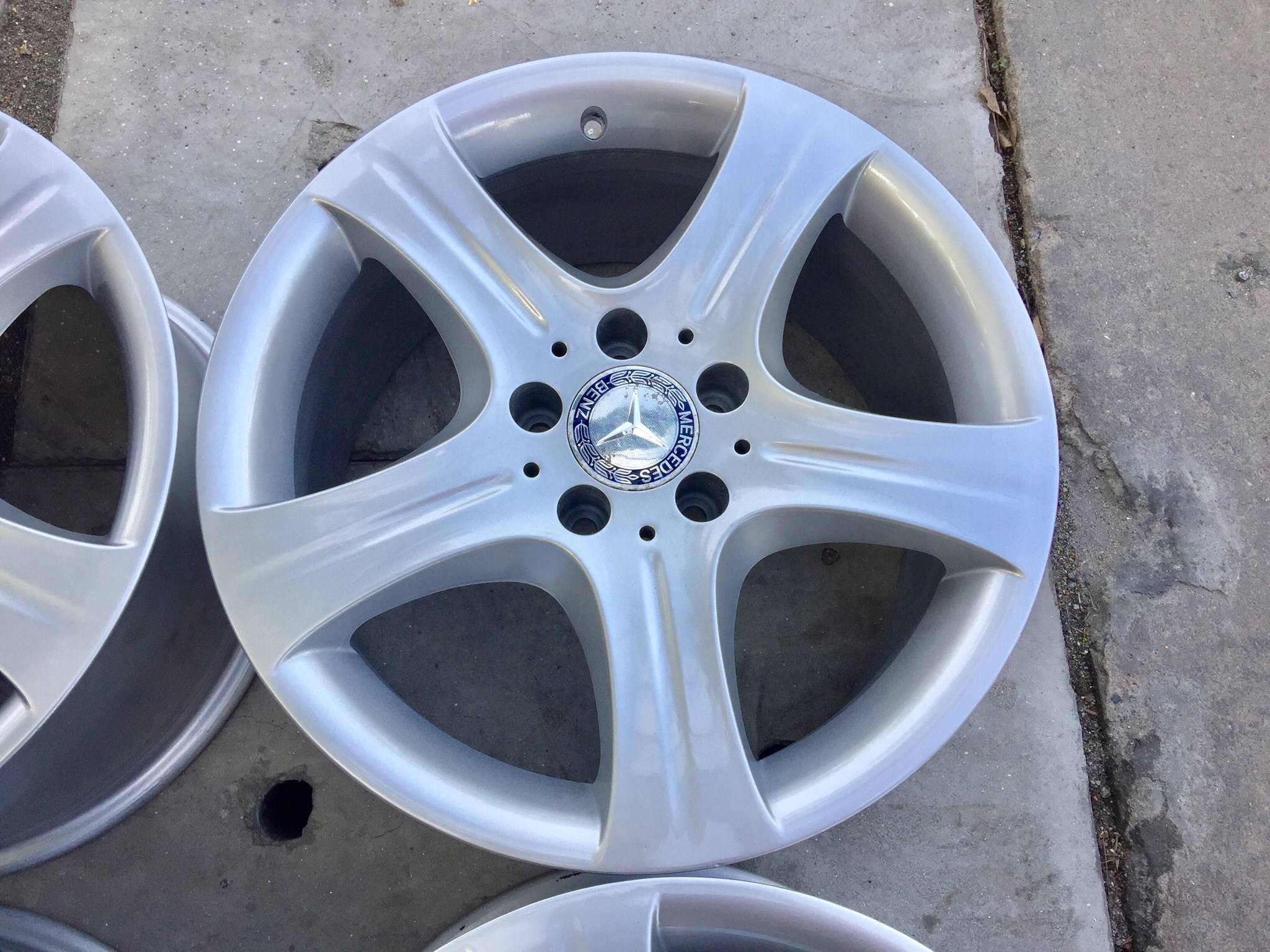 ล้อแท้ BENZ E-calss 17" x 8.0 et+48