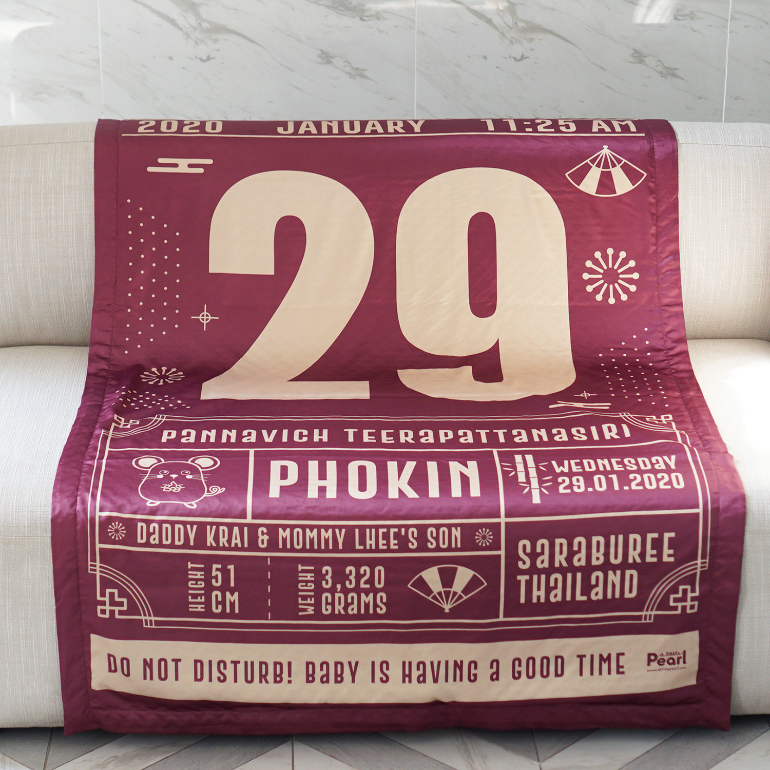 ผ้าห่มสั่งทำใส่ประวัติแรกเกิด ลาย Chinese Calendar - Burgundy