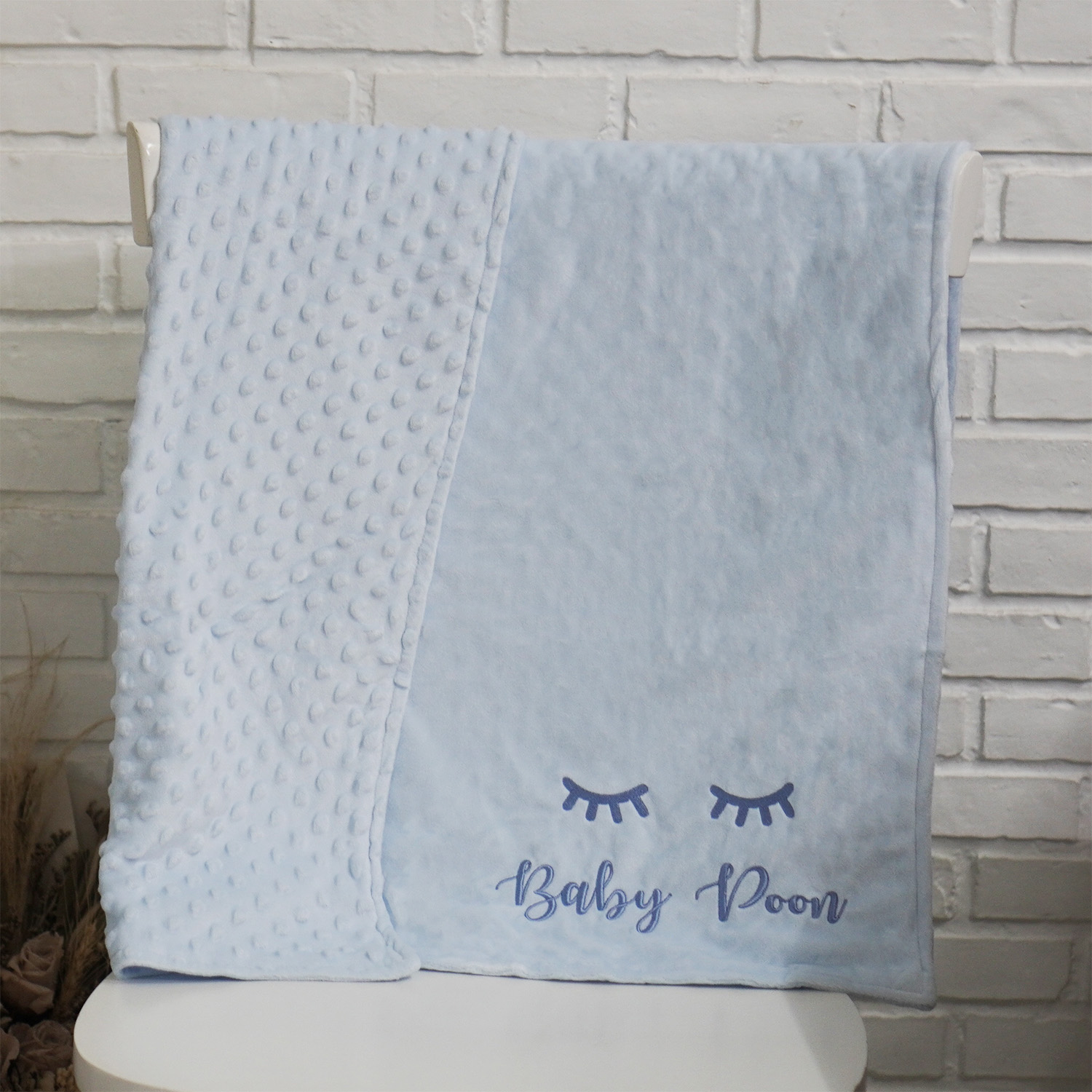 ผ้าห่ม Minky - สีฟ้า 75x100cm แบบปักชื่อ+icon - Eyelashes