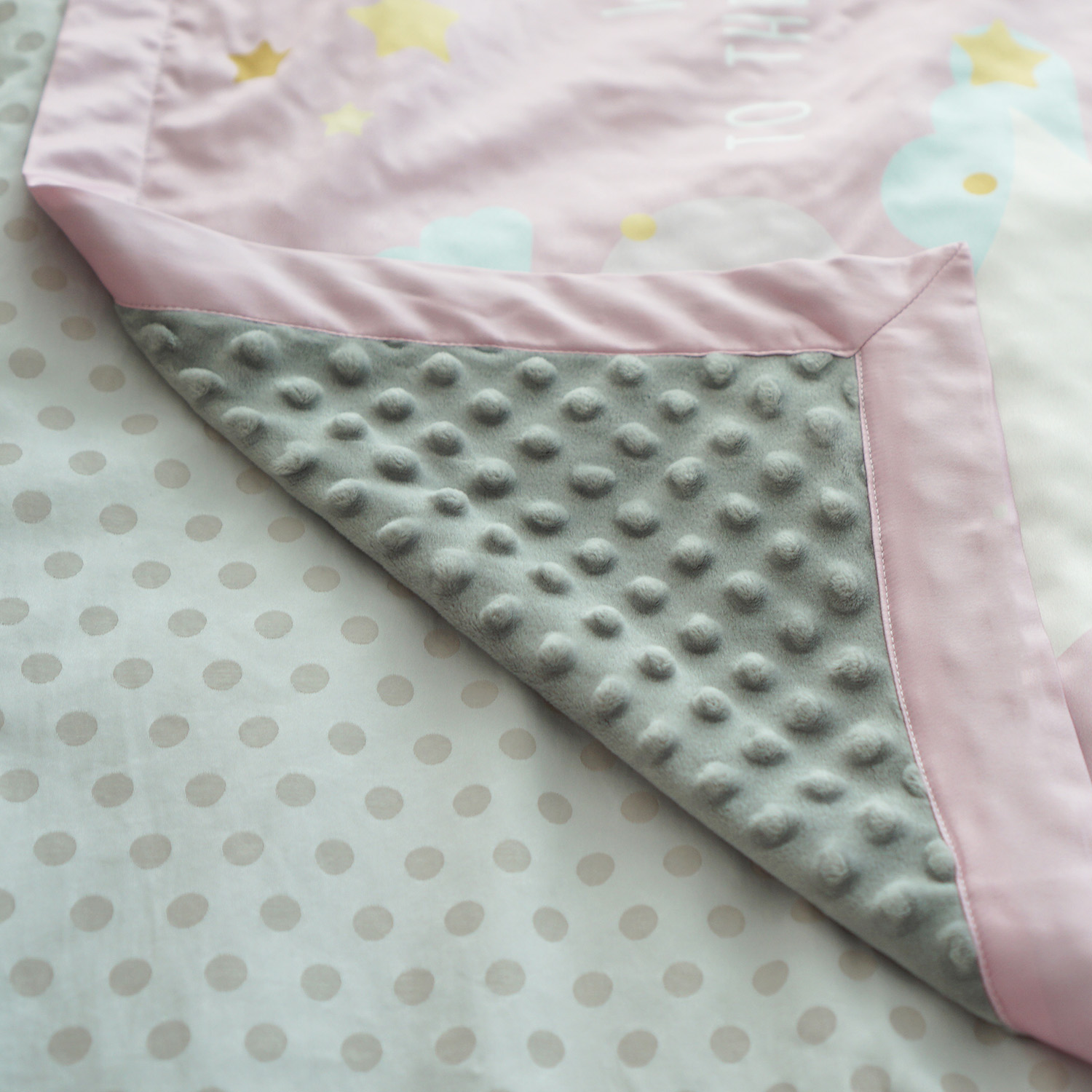 ผ้าห่ม สั่งทำใส่ชื่อ ลาย Moon - Pink