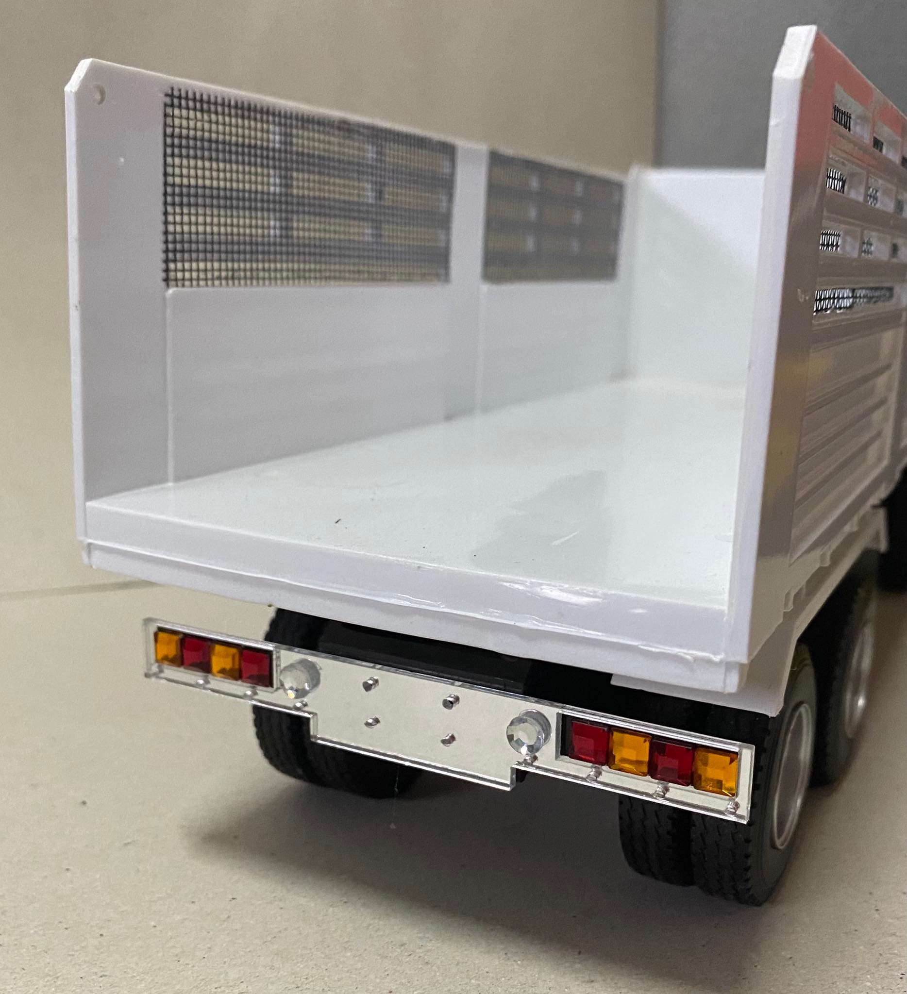 กันชนท้ายโมเดลรถบรรทุก แต่งรถของเล่น truck decoration 1/24 ของแต่งรถบรรทุกจำลอง P15