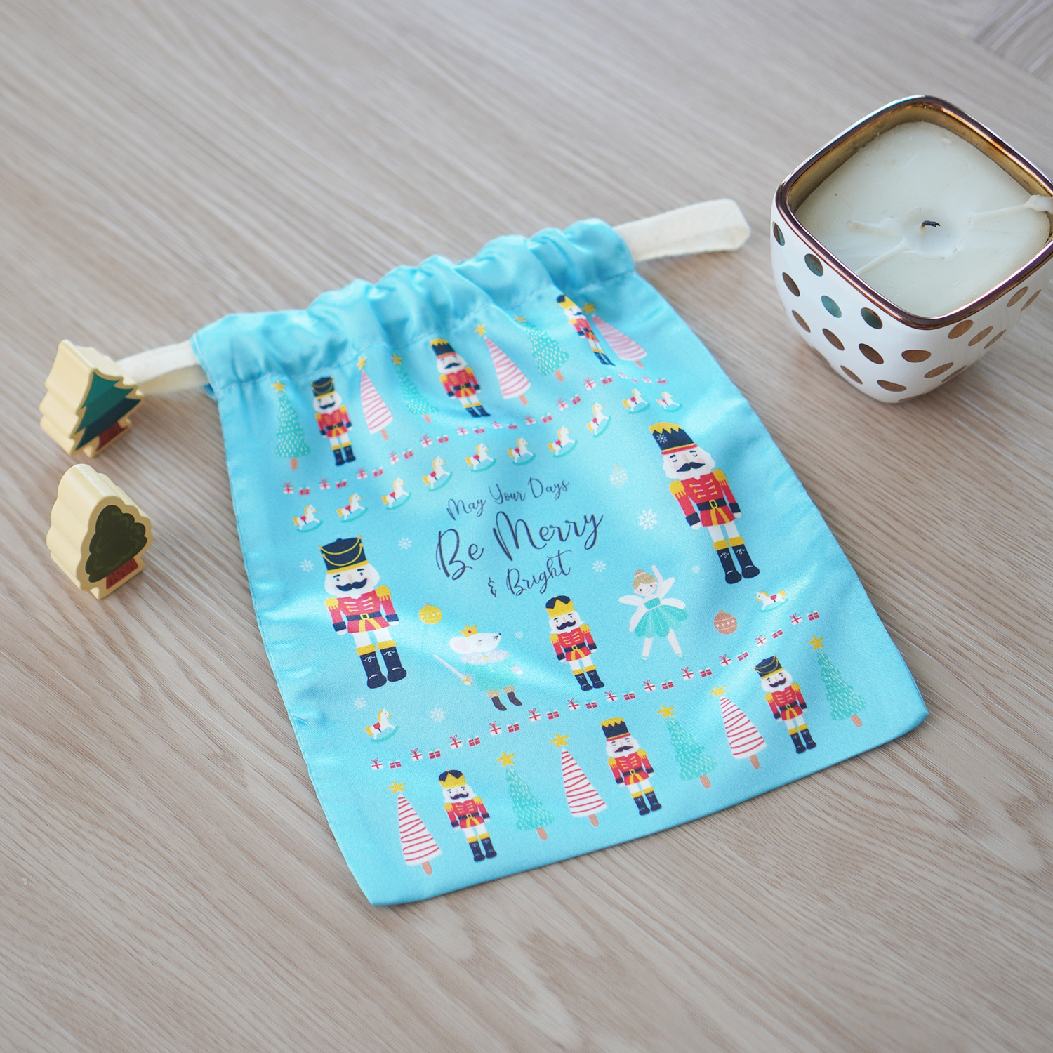 ถุงผ้าซาติน ลาย Nutcracker - Blue
