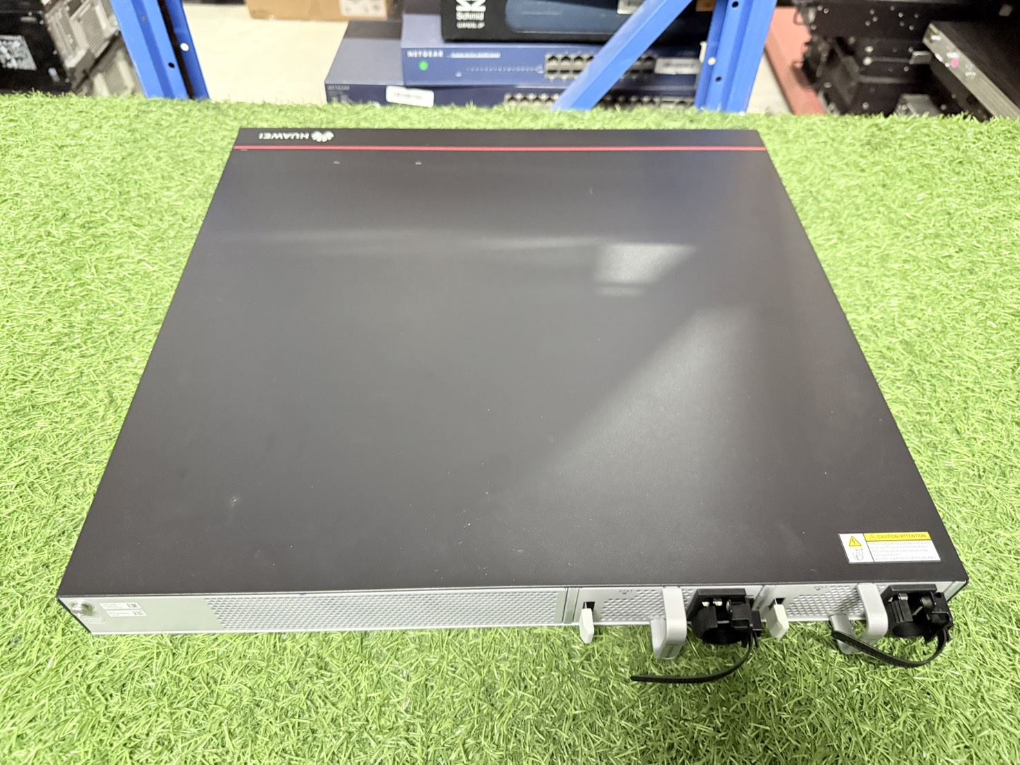 สวิตช์ Huawei Cloud Engine S5335-S32ST4X